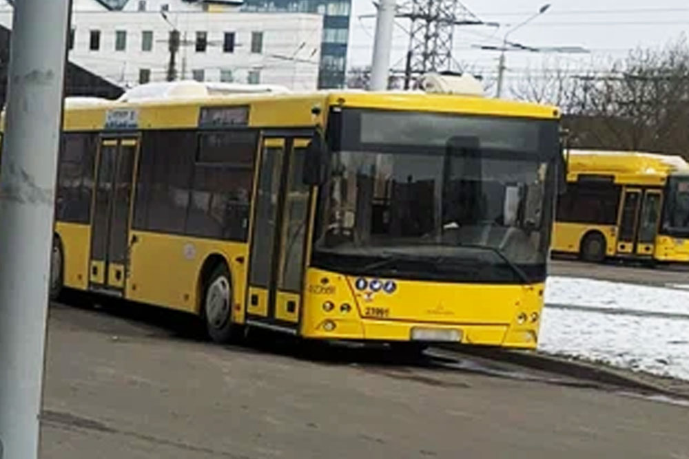 Пригородный автобус